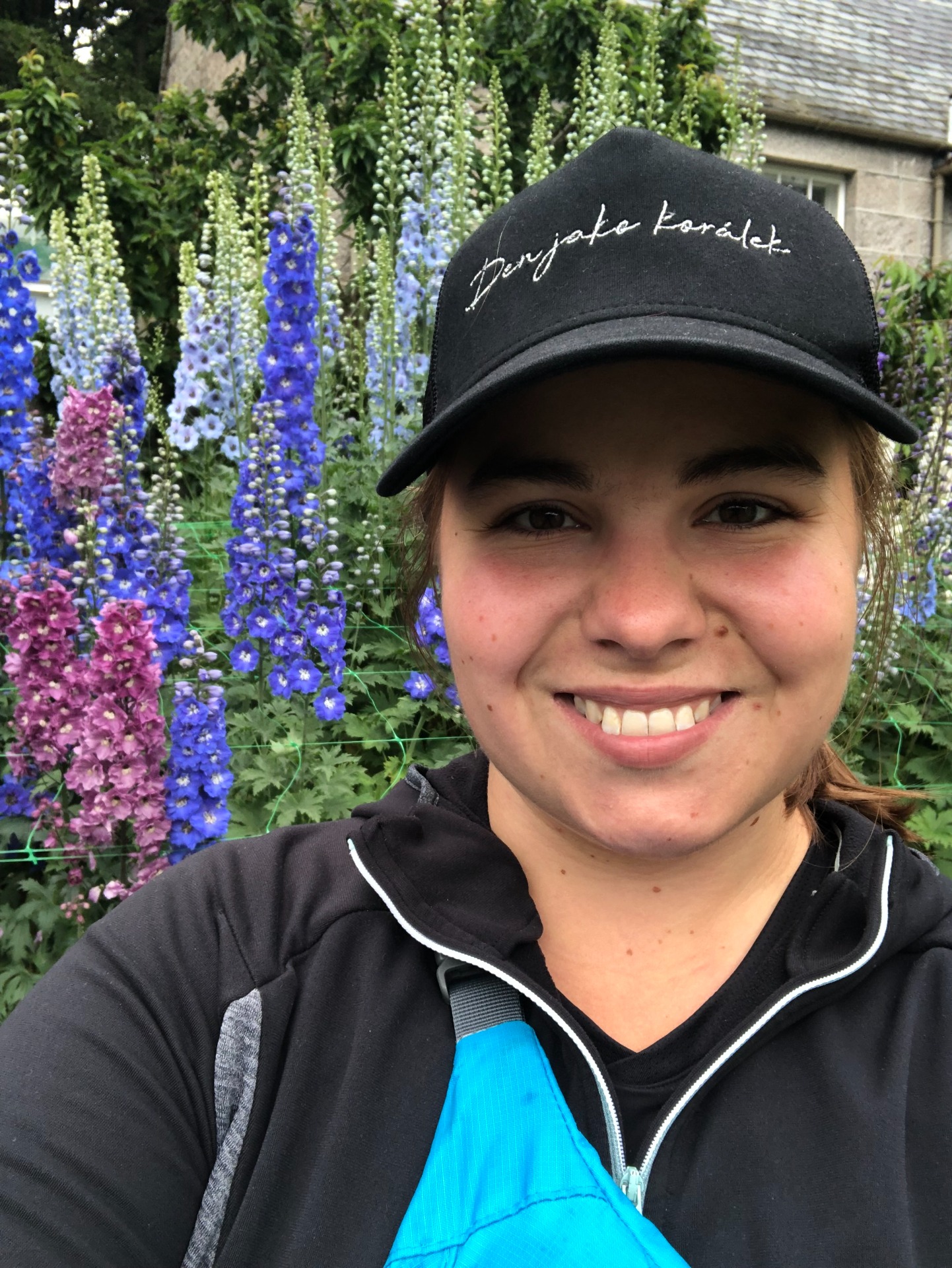 Happy kiddo v královských zahradách