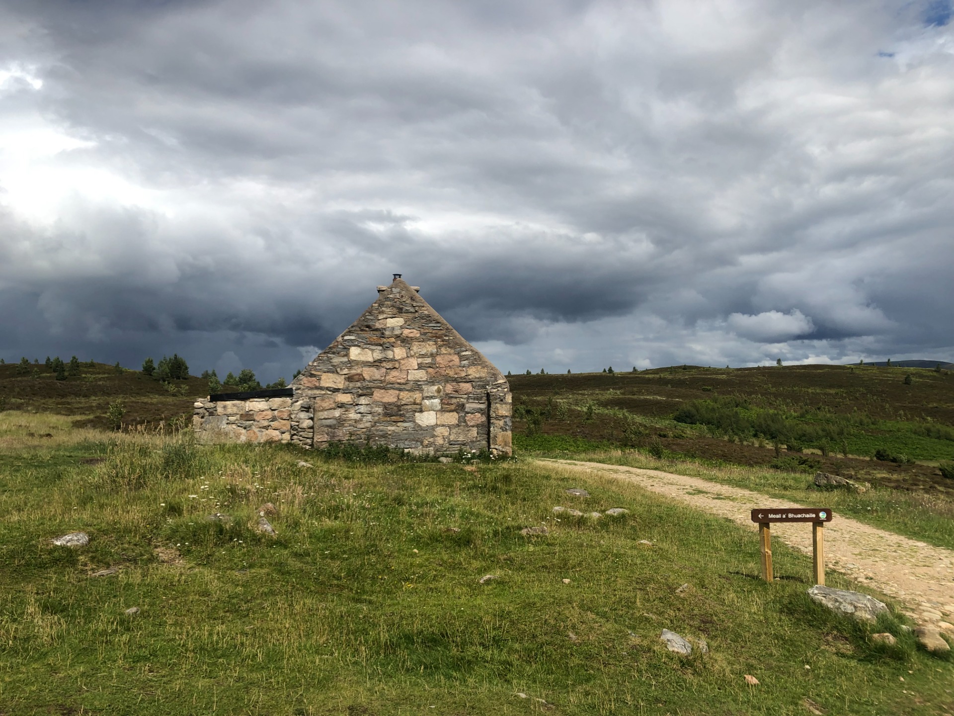 Krajinky a nádhernosti v Glenmore Forrest Park